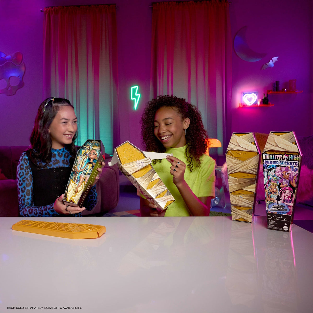 Monster High Buried Secrets Surprise Dolls With Cozy Creepover Theme (Characters May Vary)