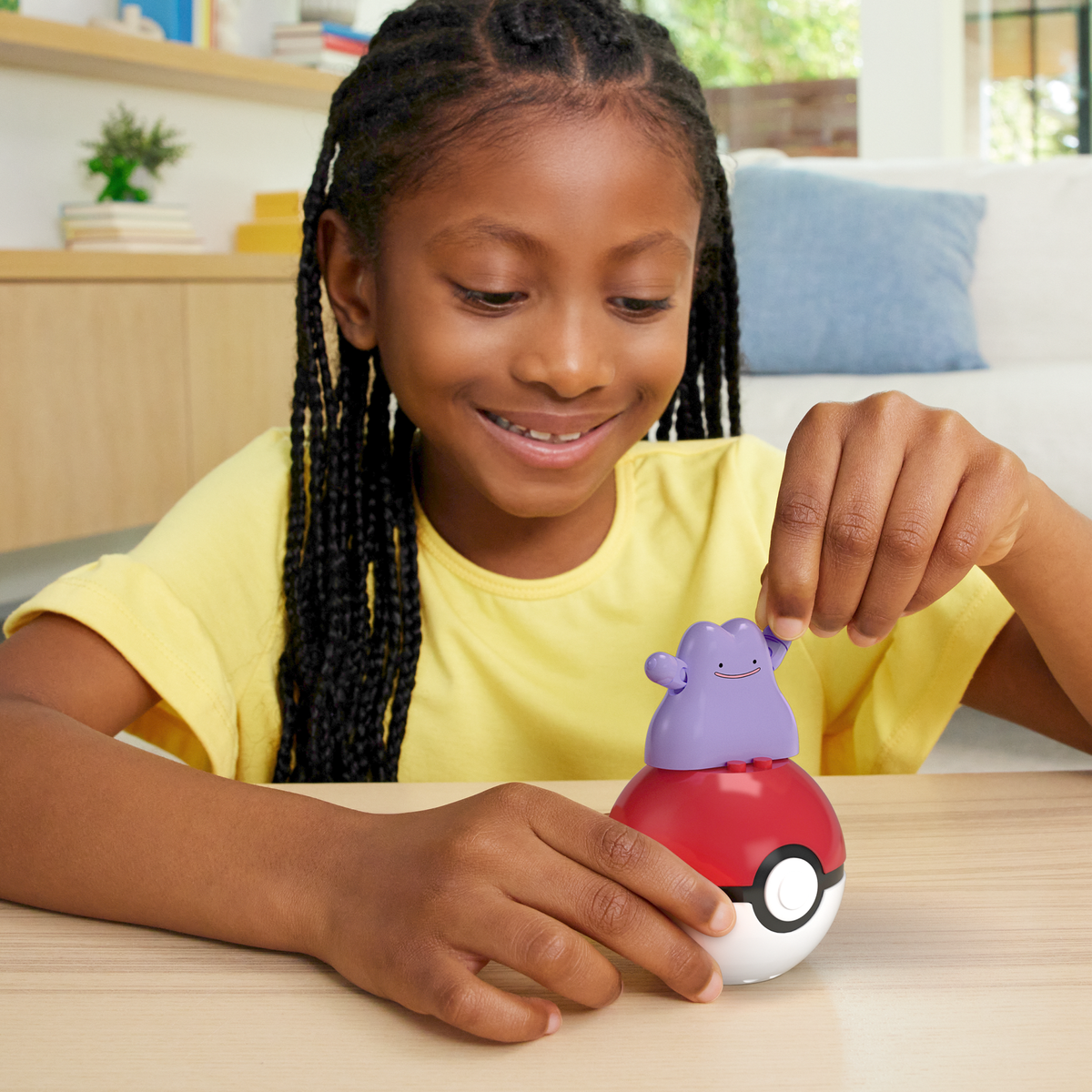 MEGA Pokémon Poké Ball Building Toy Kits With Action Figure For Kids